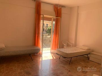 Camere pressi Piazza Antonello