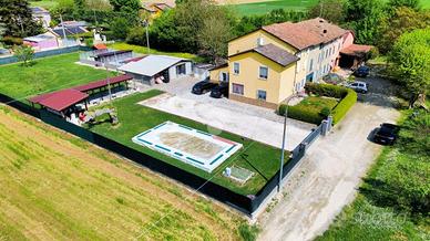 CASA SEMINDIPENDENTE A BRESCELLO