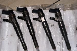 4 iniettori Bosch 0445110131 BMW E46 320d/330d