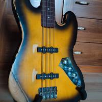 Basso elettrico Fretless modello jazz bass