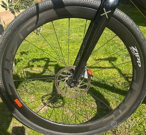 RUOTE GRAVEL - STRADA ZIPP 303 S