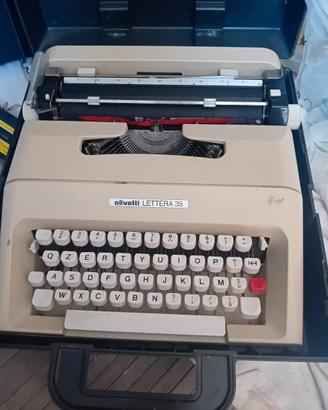 macchina da scrivere olivetti 1975