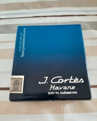 pacchetto  vuoto privi di tabacco 