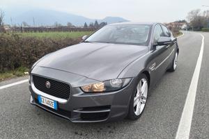 JAGUAR XE 2,0 180CV- AUTOMATICA-EURO 6- MOTORE NUO