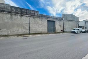 Ampio magazzino a Castelvetrano