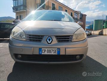 Renault Scenic 1.5 cdi