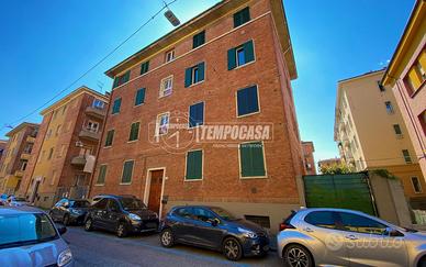 3 LOCALI RISCALDAMENTO AUTONOMO VOLENDO POSTO AUT