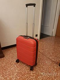 Trolley American Tourister Spinner 55/20 TSA