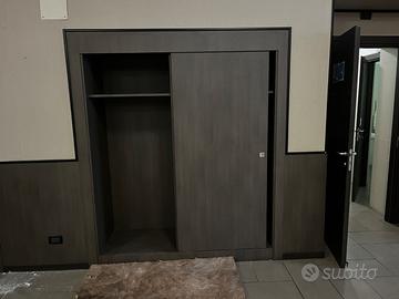 Armadi finitura in legno