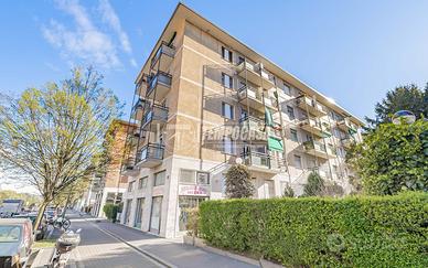 TRILOCALE IN VIA MECENATE 4, MILANO