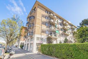 TRILOCALE IN VIA MECENATE 4, MILANO