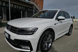 VOLKSWAGEN Tiguan 2.0 TDI DSG Business BMT R LINE