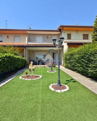 VILLA A SCHIERA A MOGLIANO VENETO