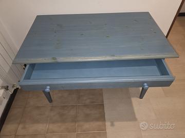 Scrivania in legno