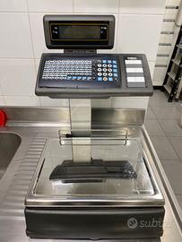 Bilancia elettronica per alimenti con stamoante