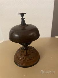 Campanello da tavolo in ferro