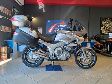 YAMAHA TDM 850