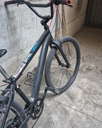wheelie bike leggermente usata a buon prezzo
