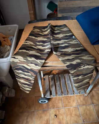 Muta sub mimetica
