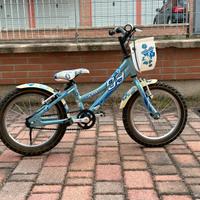 Bicicletta e casco