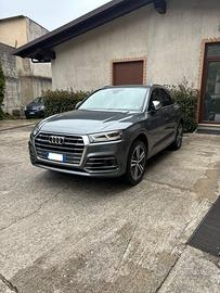 Audi Q5 2.0tdi 190cv S-Line