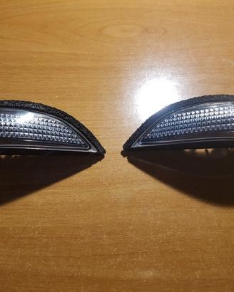 Luce freccia specchietto laterale per yaris