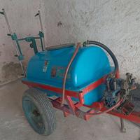 Botte irroratrice carrellata  Rodano da 300 litri