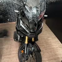 Xadv 750
