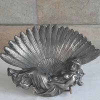 Portaoggetti/vassoietto in metallo vintage 