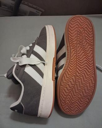 Sneaker Adidas