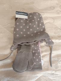 Set invernale bimba cappello sciarpa muffole nuovo