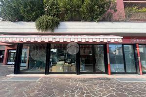 LABORATORIO A DESENZANO DEL GARDA