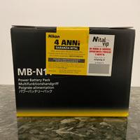 Nikon battery grip Mb-N11