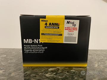 Nikon battery grip Mb-N11