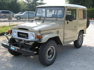 TOYOTA Land Cruiser BJ 40