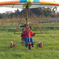 Deltaplano con doppi comandi