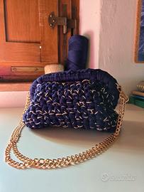 clutch bag blu e oro con tracolla