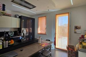 Appartamento di 100 m² con 4 locali e box auto a C