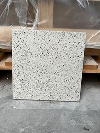 Piastrelle 30x30 spessore 12mm (8 mq)