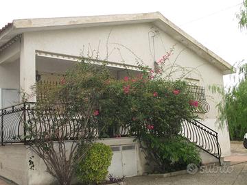 Villetta in contrada Roccella