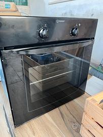 Forno da incasso indesit pari al nuovo