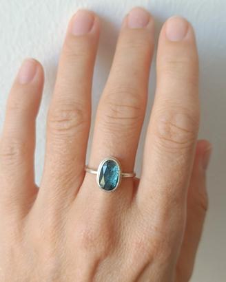 Anello cianite e argento 925