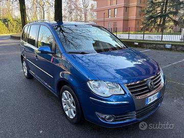 Volkswagen Touran 1.4 16V TSI Highline