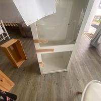 VENDUTA.     Ikea vetrinetta besta