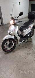 Scooter Peugeot Tweet 