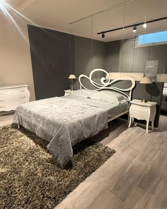 Letto completo di comó comodini