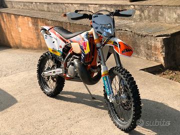 Ktm exc 300 six days 2015