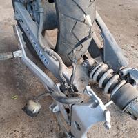 Forcellone completo Honda Hornet 600