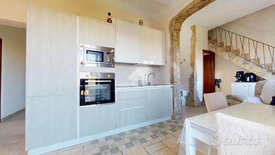 CASA INDIPENDENTE A ORIA