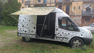 Furgone camperizzato
